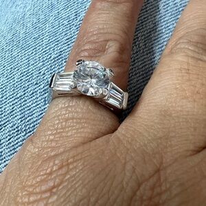 Round Cut CZ Three Stone Ring Size 6 #610